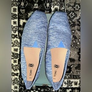 TOMS vallarta blue repreve melange knit, size 10 used